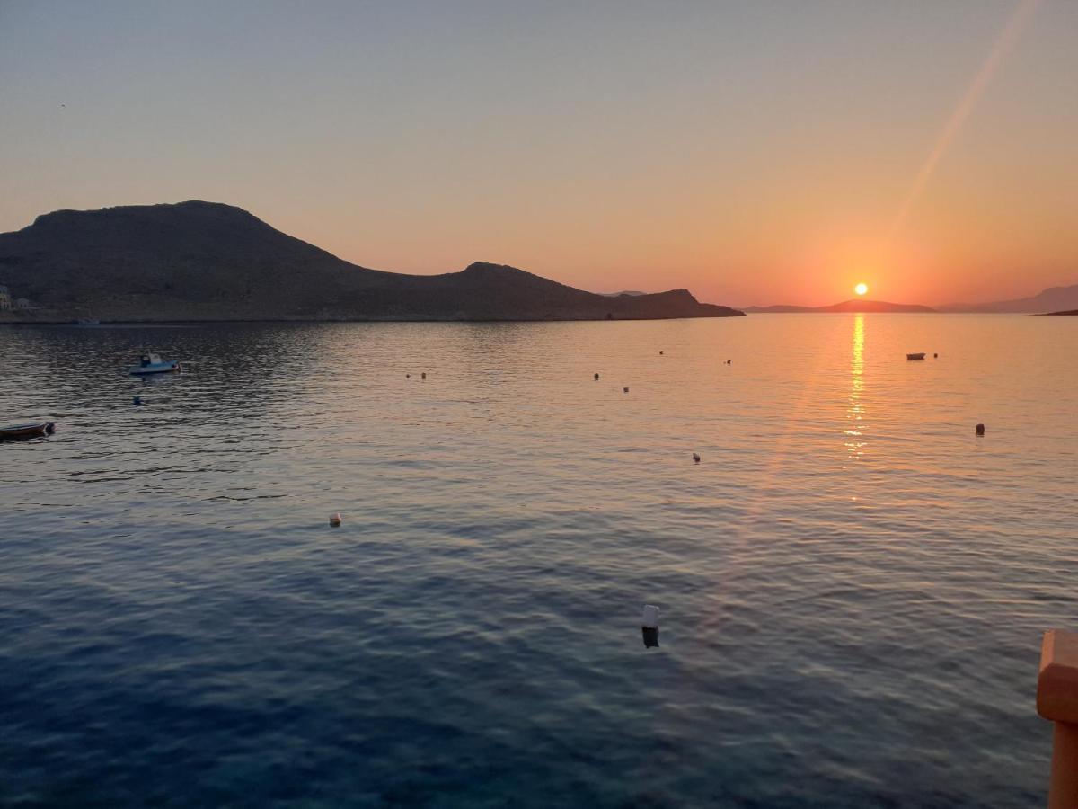 فيلا Casa Porphyra Chalki Town المظهر الخارجي الصورة