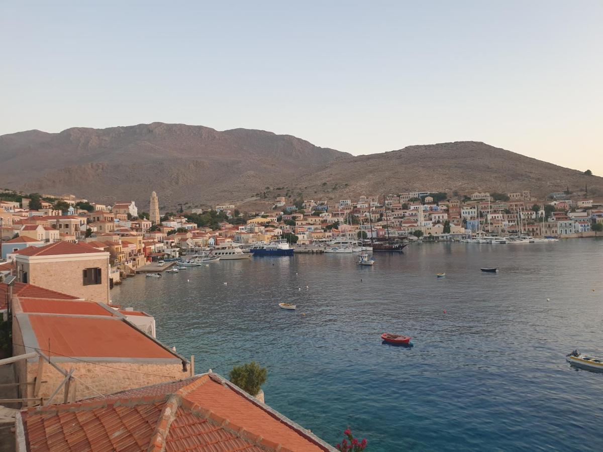 فيلا Casa Porphyra Chalki Town المظهر الخارجي الصورة